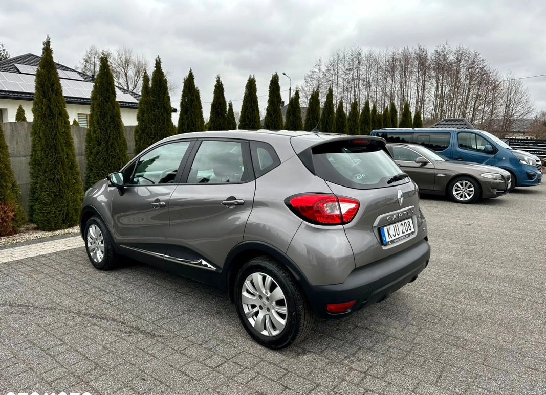 Renault Captur cena 32900 przebieg: 238650, rok produkcji 2016 z Szydłowiec małe 211